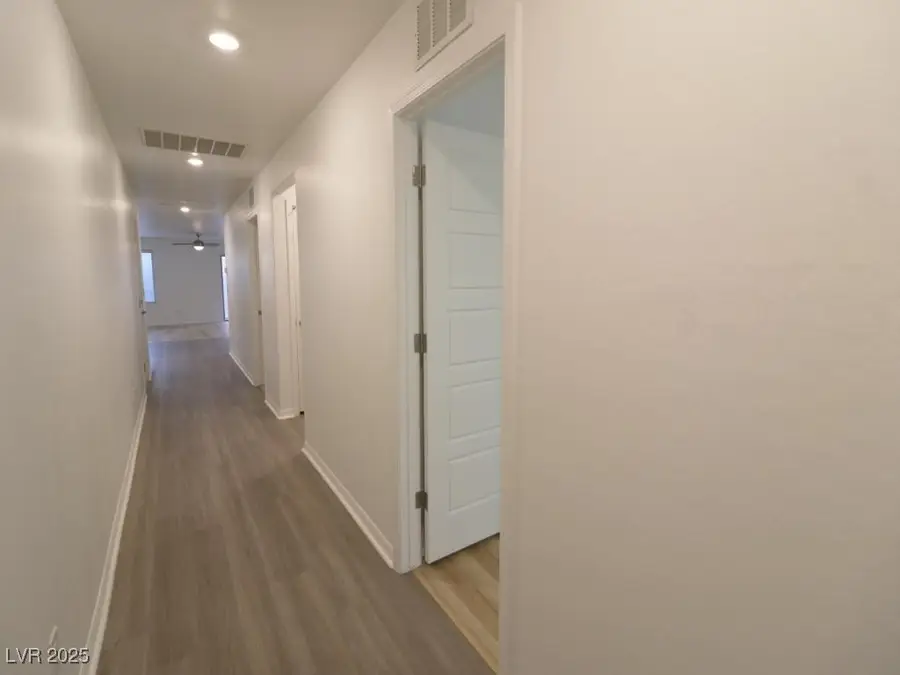 602 Abrazar Avenue, North Las Vegas, NV 89081 - Image #2