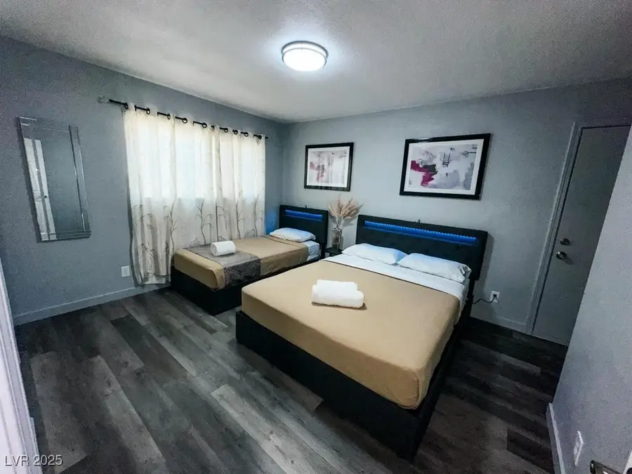 3524 Anthony Drive, Las Vegas, NV 89121 - Image #2