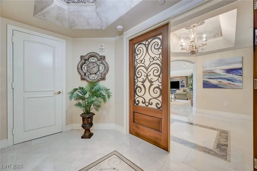 2747 Paradise Road #2201, Las Vegas, NV 89109 - Image #3