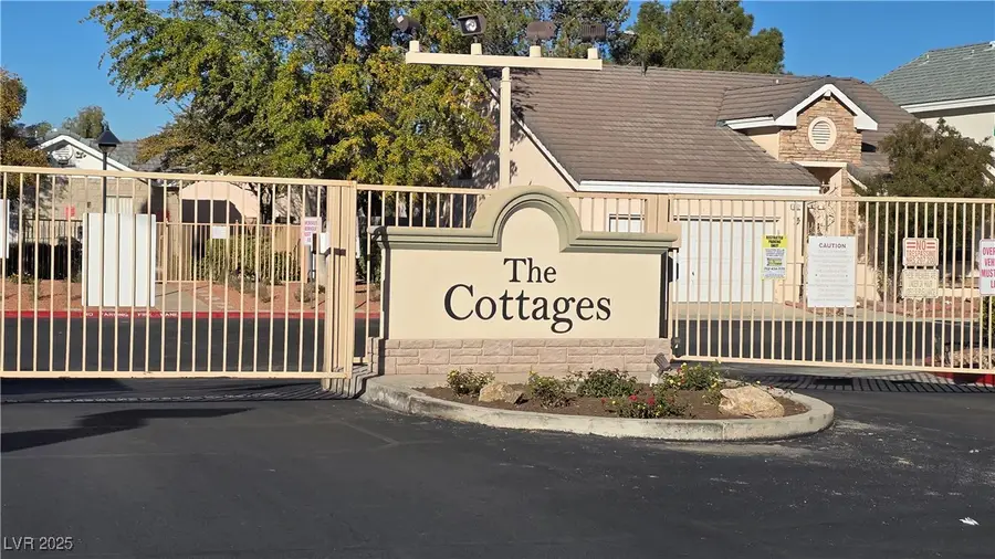 6675 Whistling Swan Way, Las Vegas, NV 89118 - Image #2