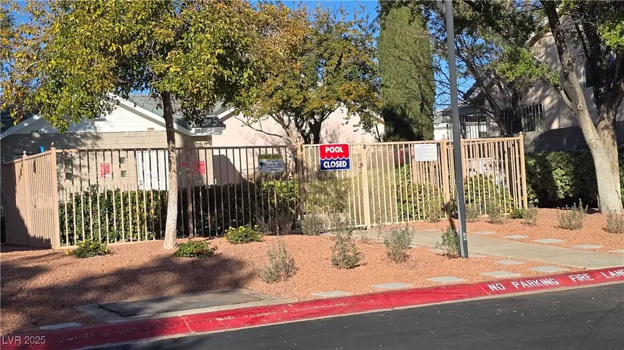 6675 Whistling Swan Way, Las Vegas, NV 89118 - Image #3