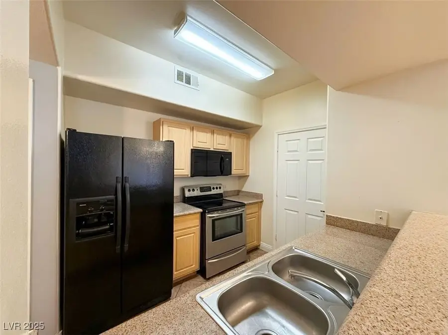 8000 Badura Avenue #1026, Las Vegas, NV 89113 - Image #3