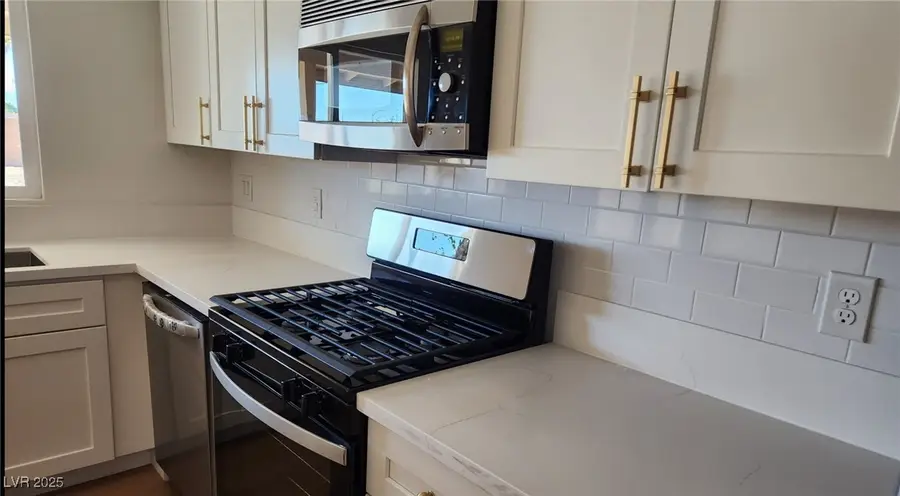 1871 Continental Avenue, Las Vegas, NV 89156 - Image #3
