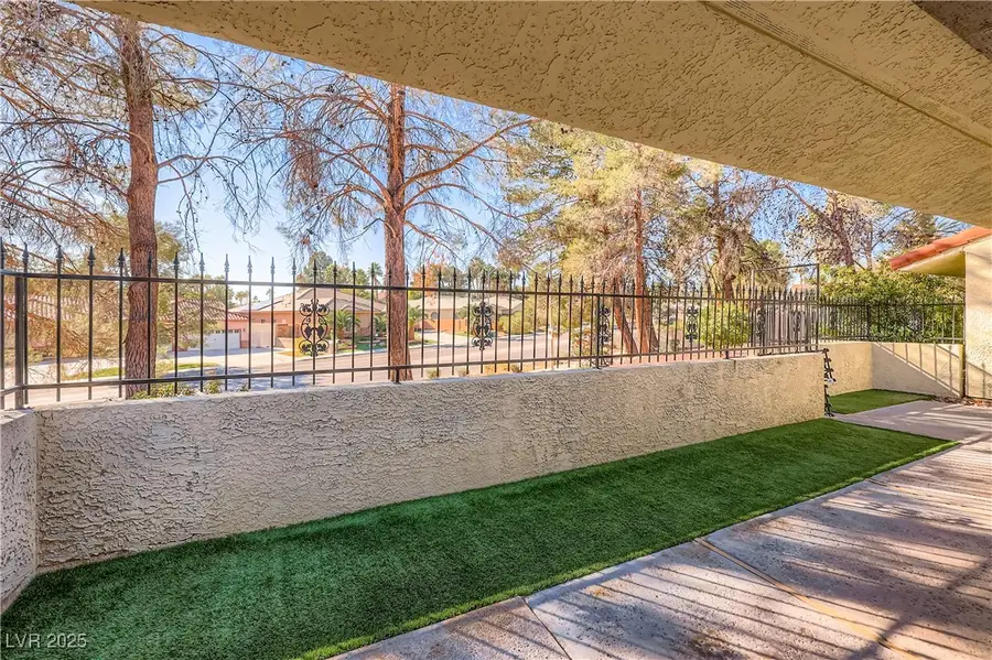 2504 Balintore Court, Henderson, NV 89014 - Image #2