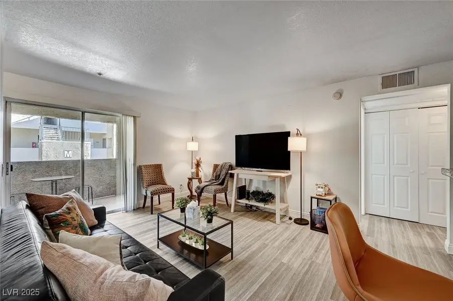 4200 S Valley View Boulevard #2097, Las Vegas, NV 89103 - Image #3