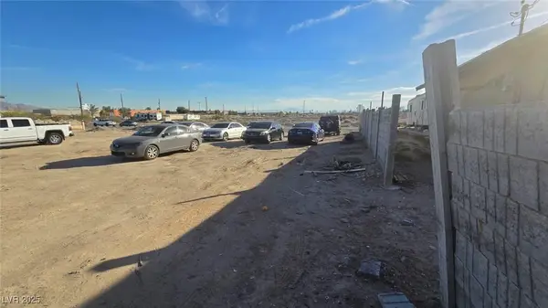 300 Plymouth Avenue, North Las Vegas, NV 89030