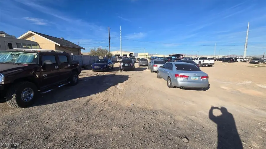 300 Plymouth Avenue, North Las Vegas, NV 89030 - Image #2