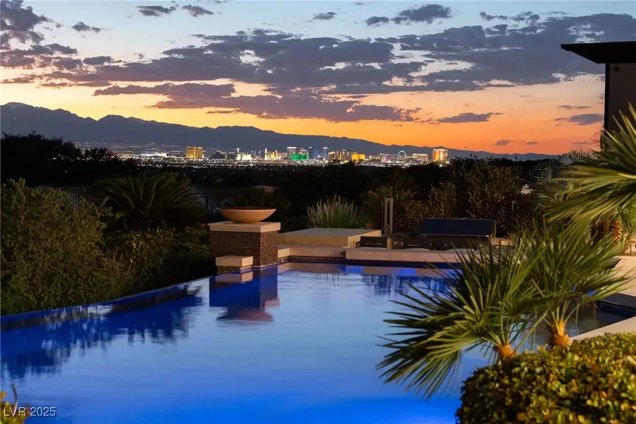 569 Lairmont Place, Henderson, NV 89012 - Image #2