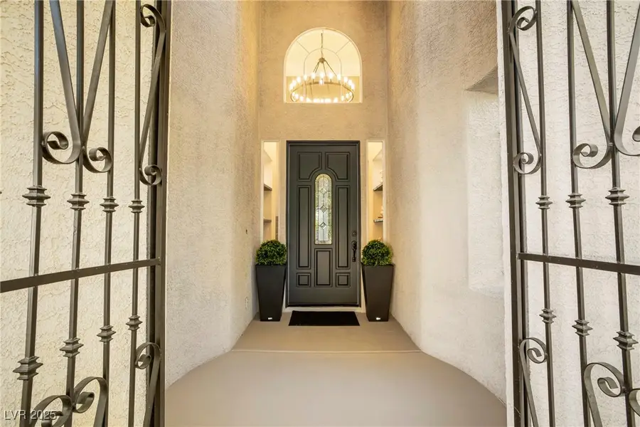 9521 Queen Charlotte Drive, Las Vegas, NV 89145 - Image #3