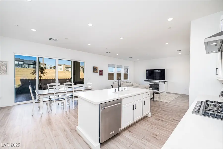 10386 Vista Argento Avenue, Las Vegas, NV 89166 - Image #3