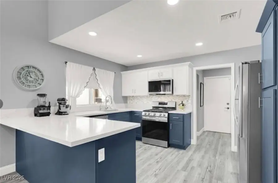 2408 Dove Valley Court, Las Vegas, NV 89134 - Image #2