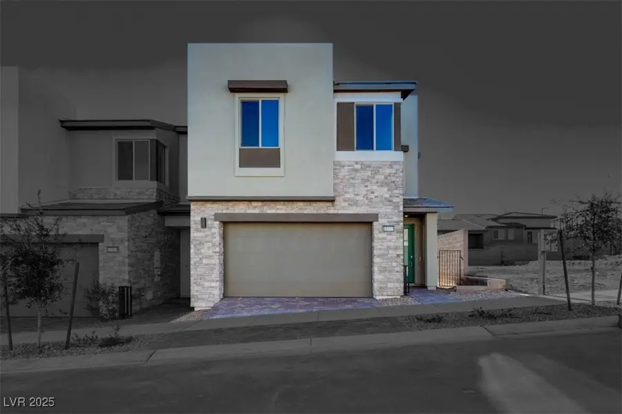 11935 Angle Cliff Avenue, Las Vegas, NV 89138 - Image #2