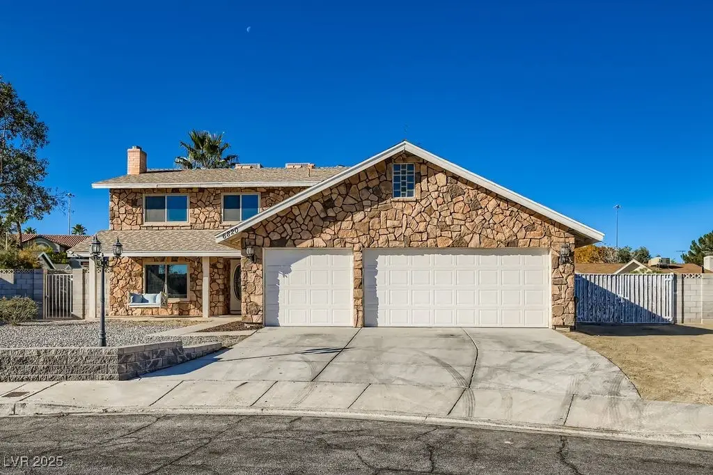 6820 Waterhen Circle, Las Vegas, NV 89108 - Image #1