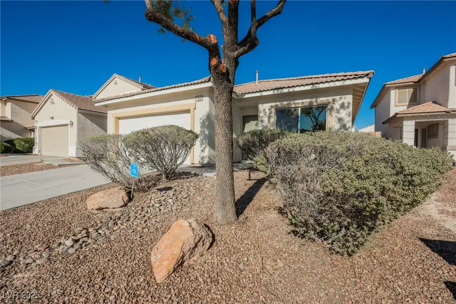 1020 Oceanwood Avenue, North Las Vegas, NV 89086 - Image #2