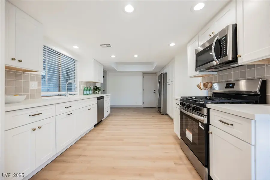 4329 Cartegena Way, Las Vegas, NV 89121 - Image #2