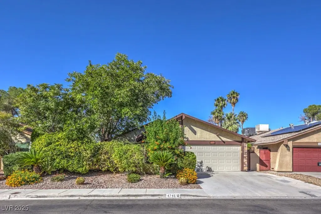 4745 Desert Vista Road, Las Vegas, NV 89121 - Image #1