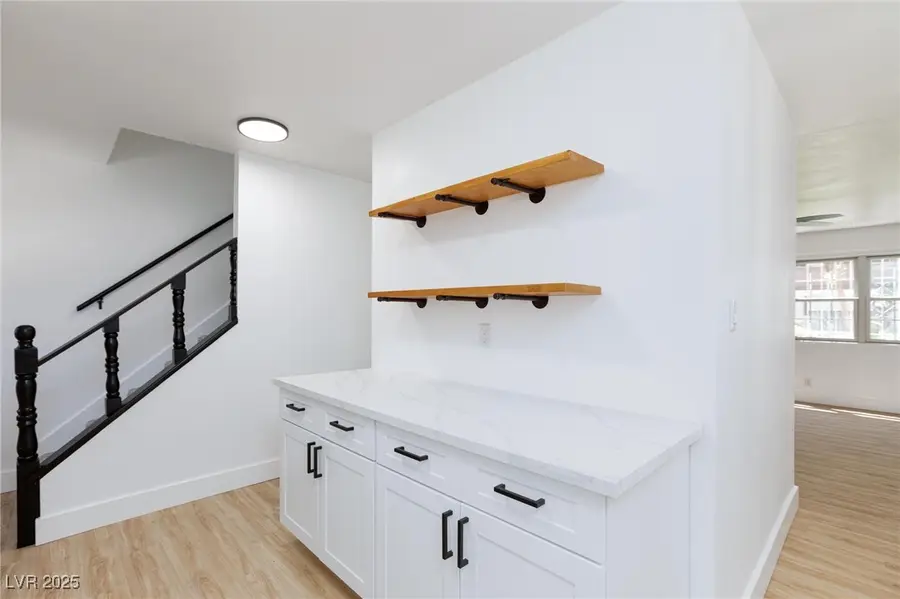 171 Greenbriar Townhouse Way, Las Vegas, NV 89121 - Image #3