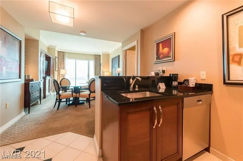 125 E Harmon Avenue #2814, Las Vegas, NV 89109 - Image #2
