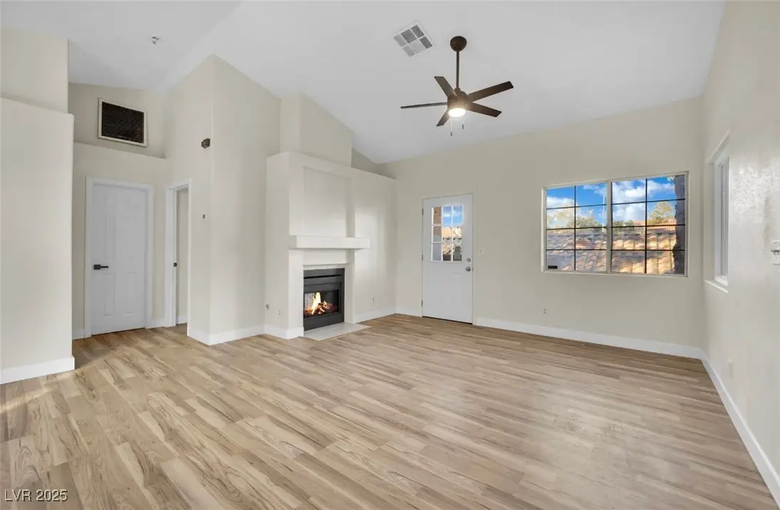 1620 N Torrey Pines Drive #203, Las Vegas, NV 89108 - Image #1