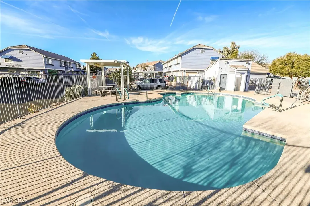 5330 Silvermist Court #202, Las Vegas, NV 89122 - Image #1