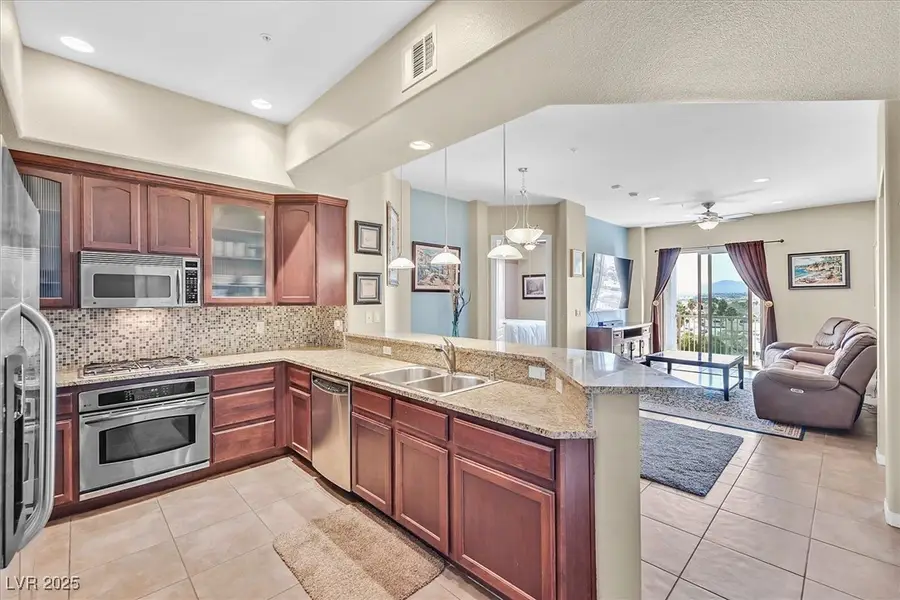 62 E Serene Avenue #426, Las Vegas, NV 89123 - Image #2