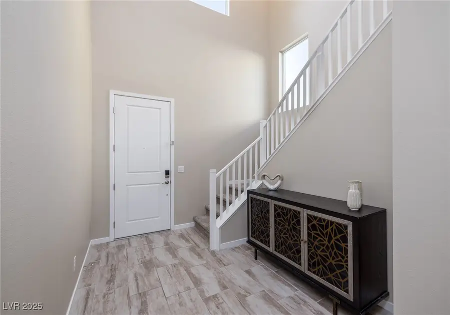 194 Viento Ridge Street, Henderson, NV 89012 - Image #2