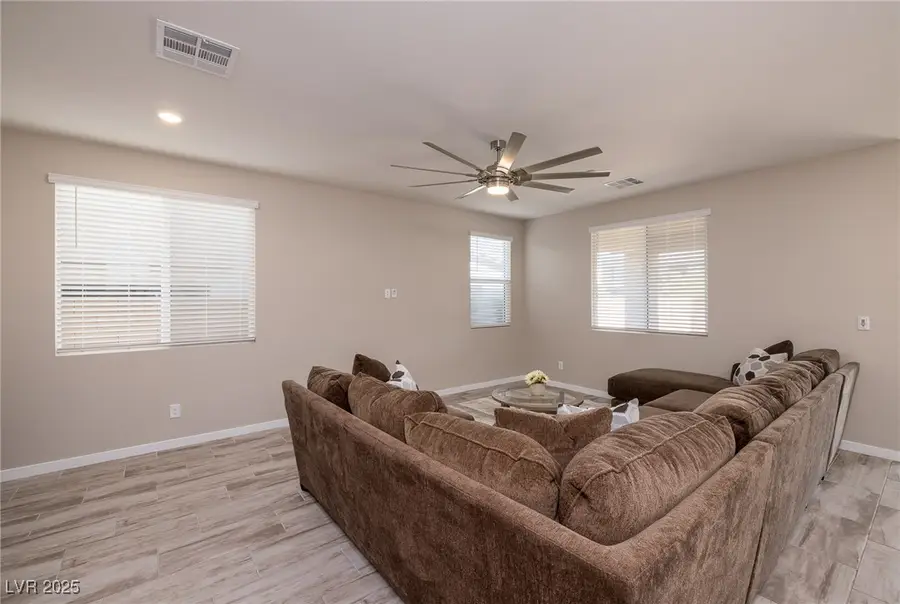 194 Viento Ridge Street, Henderson, NV 89012 - Image #3