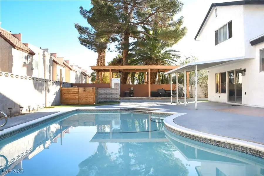 1708 Crest Avenue, Las Vegas, NV 89119 - Image #3