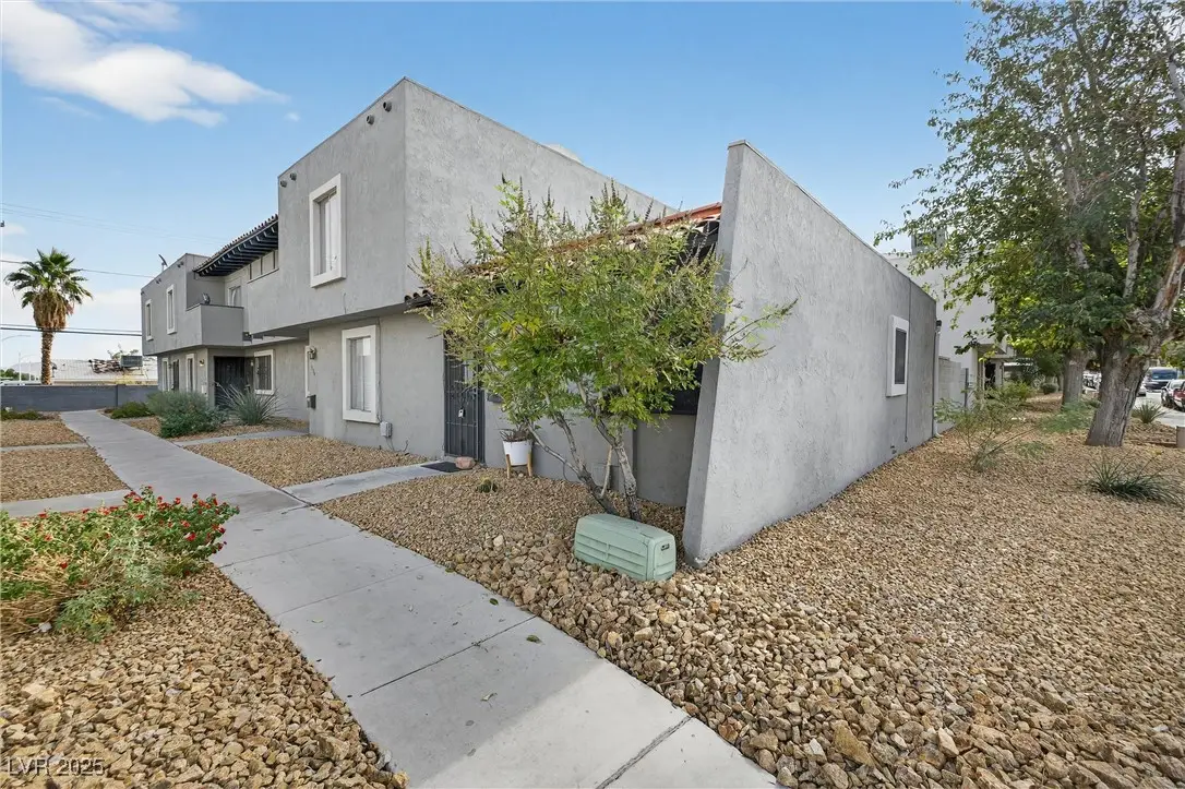 1422 N Jones Boulevard, Las Vegas, NV 89108 - Image #1