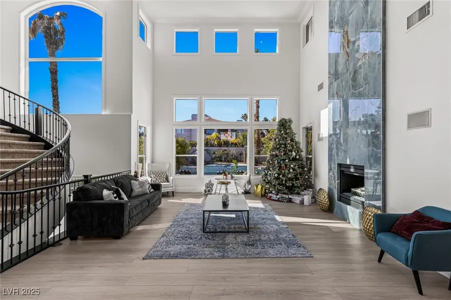 1901 Newport Bay Drive, Las Vegas, NV 89117 - Image #2