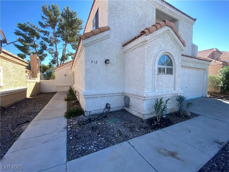 212 Dawn Isle Drive, Las Vegas, NV 89145 - Image #2
