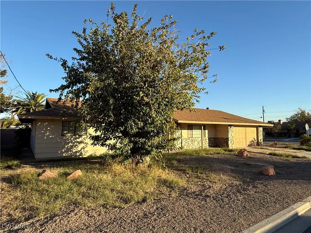 2090 Lucerne Street, Las Vegas, NV 89104 - Image #1