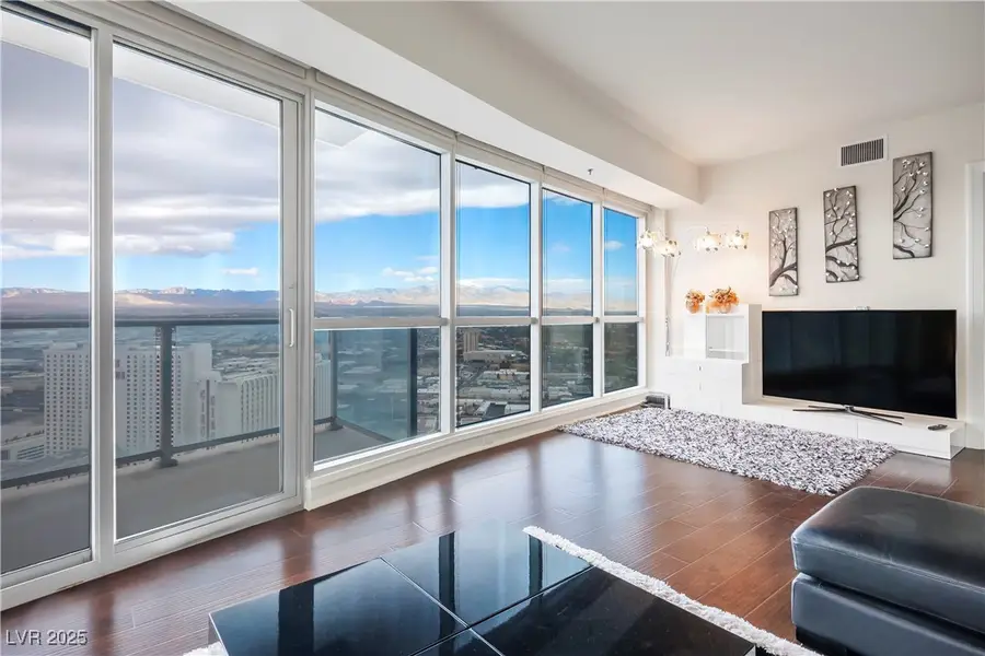 2700 Las Vegas Boulevard #3708, Las Vegas, NV 89109 - Image #3