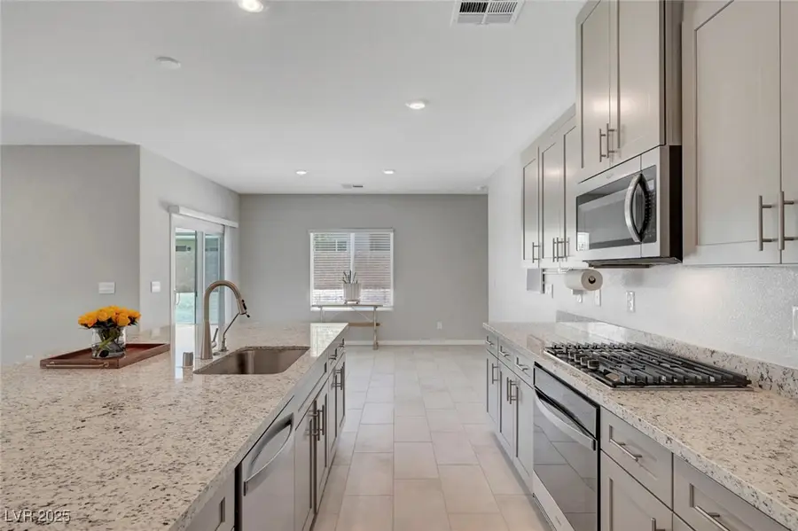 1943 Marks River Place, North Las Vegas, NV 89084 - Image #3