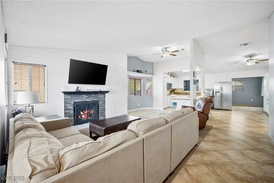 805 Jasmine Court, Henderson, NV 89002 - Image #3