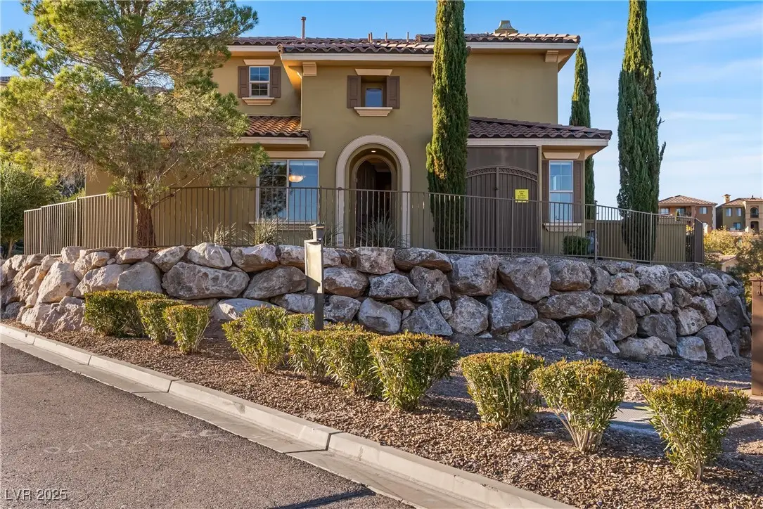 21 Via Mantova #3, Henderson, NV 89011 - Image #1