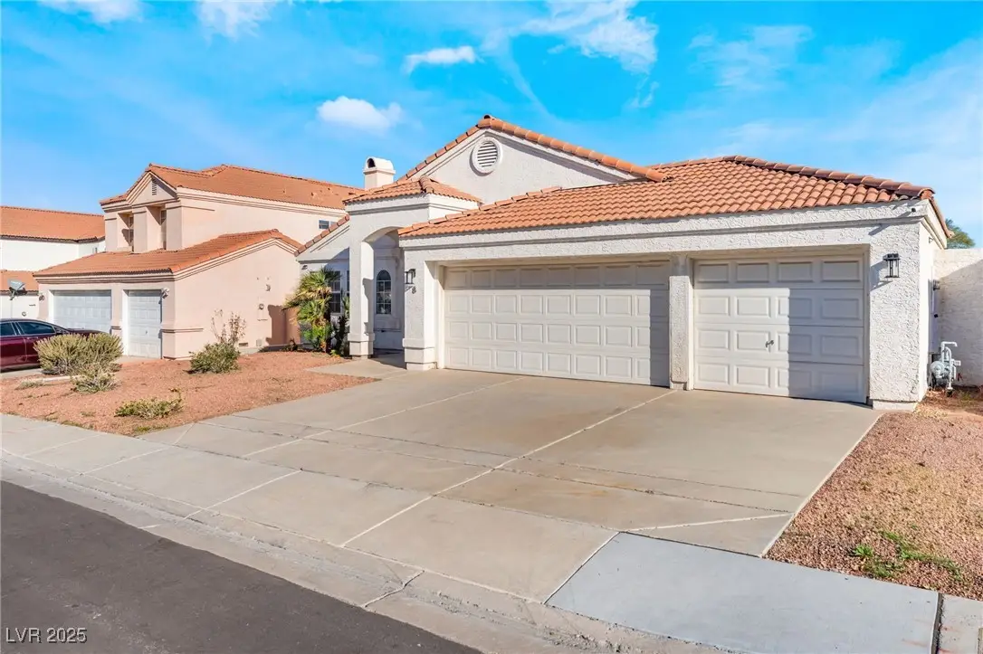 8 Sandwedge Drive, Henderson, NV 89074 - Image #1