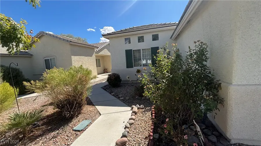 5005 Whispering Spring Avenue, Las Vegas, NV 89131 - Image #2