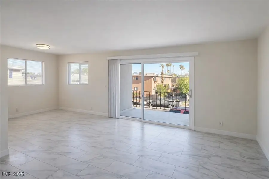 530 Kolson Circle, Las Vegas, NV 89119 - Image #3