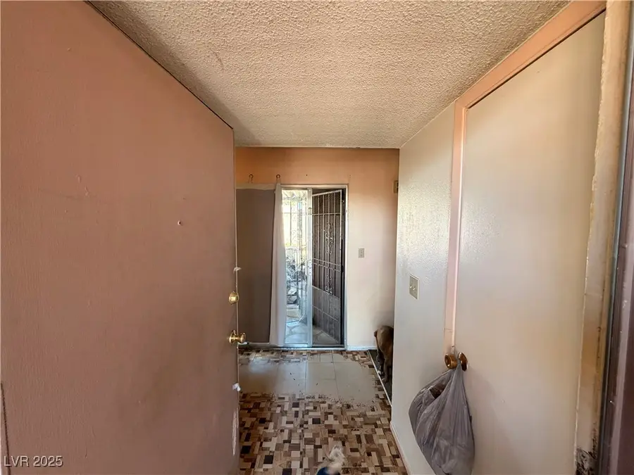 2225 Brady Avenue, Las Vegas, NV 89101 - Image #3