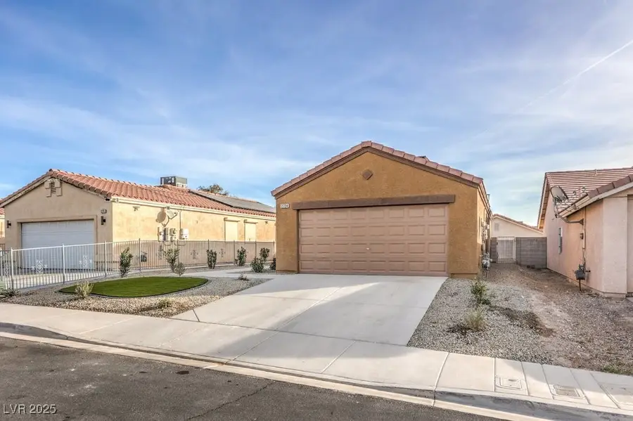 2724 Gazing Stars Street, North Las Vegas, NV 89030 - Image #2