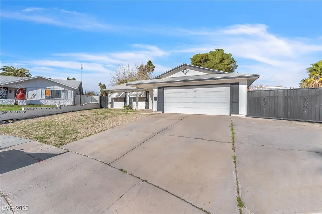 4518 El Canela Way, Las Vegas, NV 89121 - Image #1