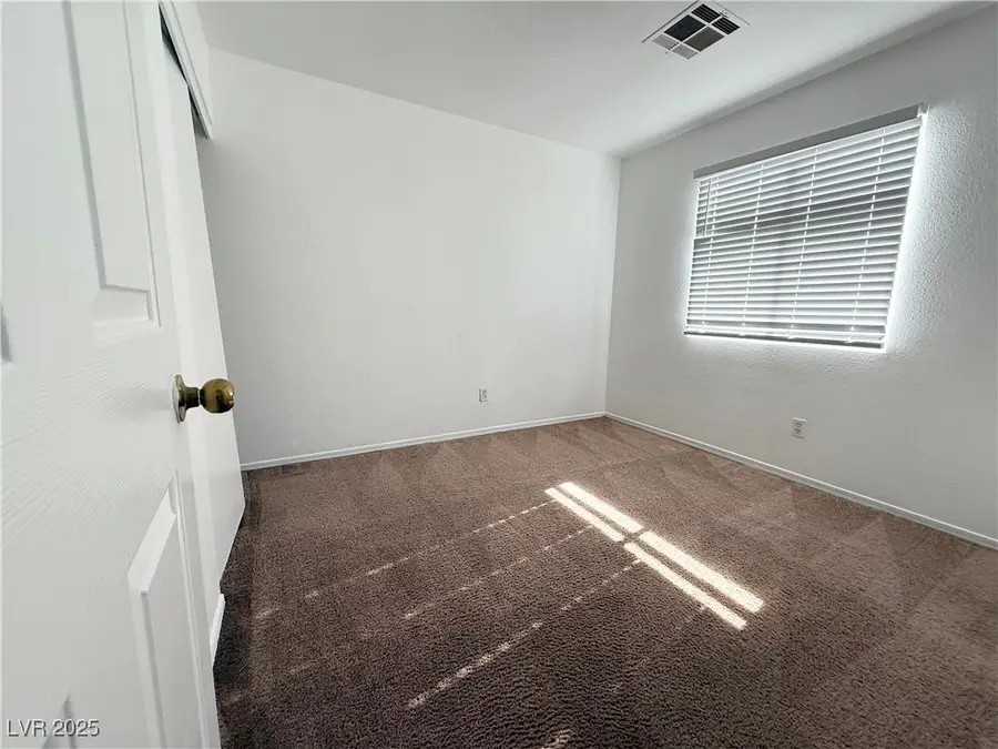 2113 Velvet Hill Avenue, Las Vegas, NV 89106 - Image #3