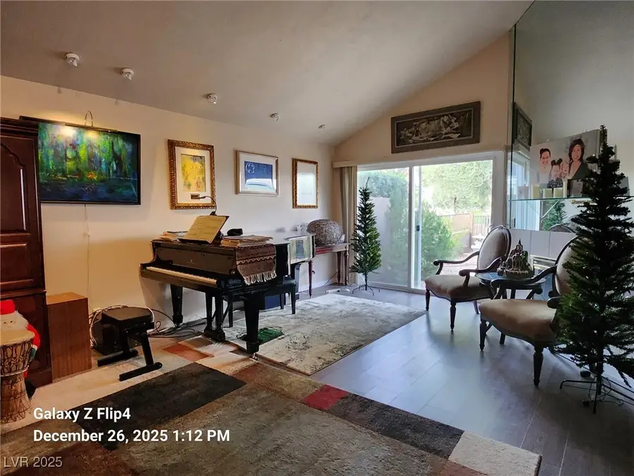1018 Bel Air Circle, Las Vegas, NV 89109 - Image #2