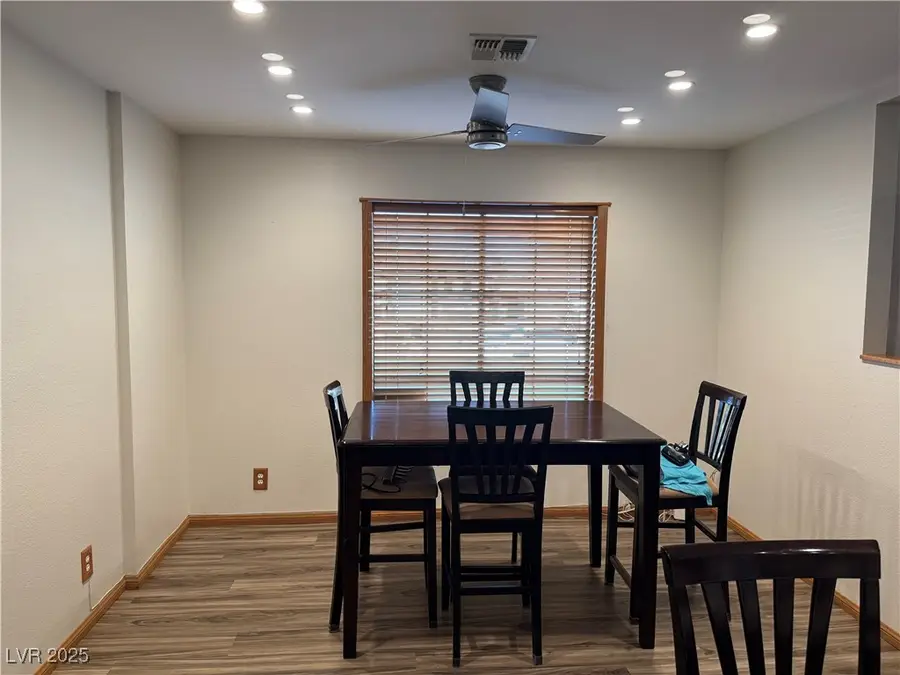 281 E Kimberly Drive, Henderson, NV 89015 - Image #3