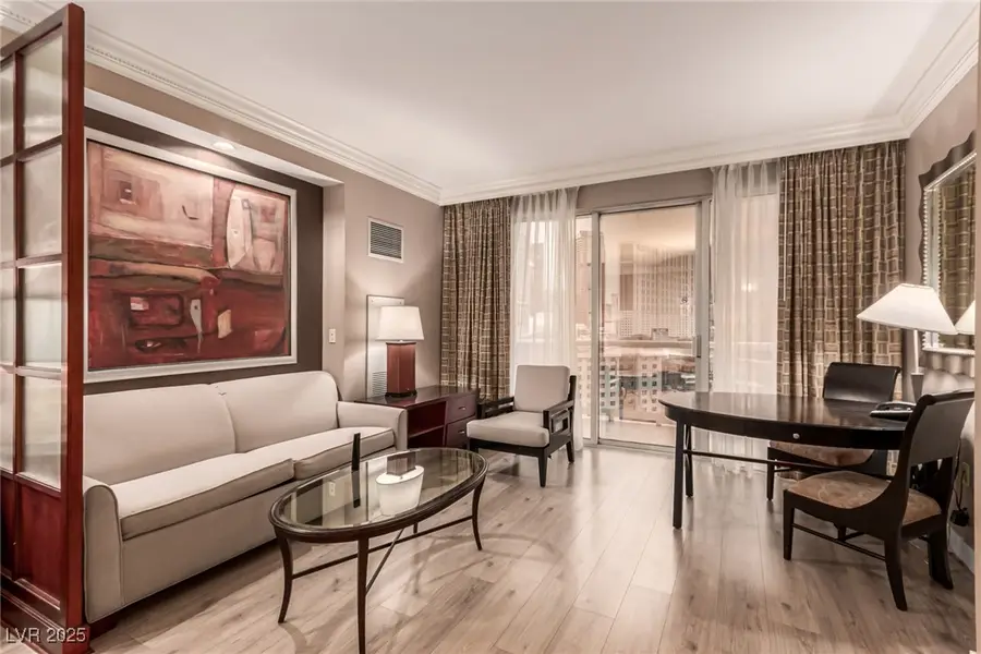 135 E Harmon Avenue #915, Las Vegas, NV 89109 - Image #3