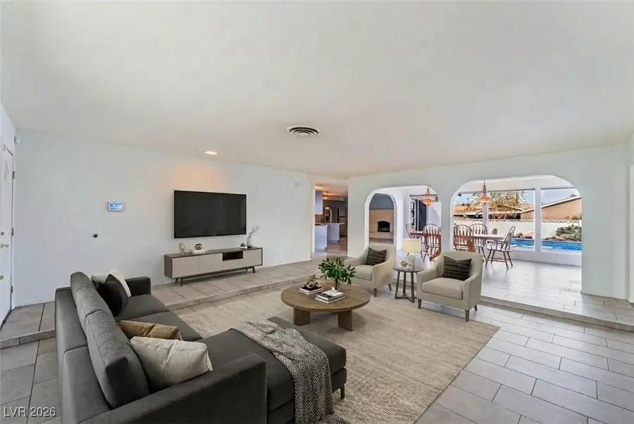 3040 Liberty Circle, Las Vegas, NV 89121 - Image #2