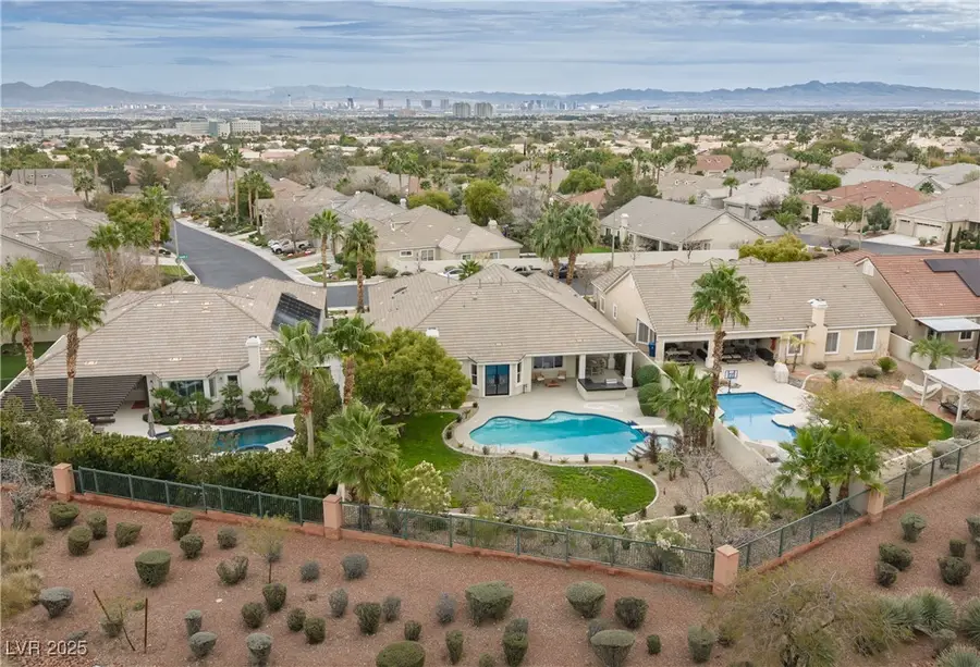 821 Star Pine Drive, Las Vegas, NV 89144 - Image #2