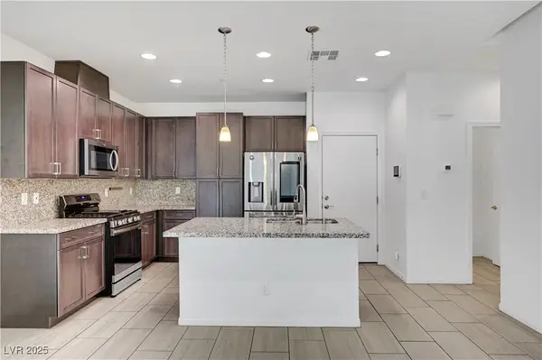 985 Via Lombardi Avenue, Henderson, NV 89011