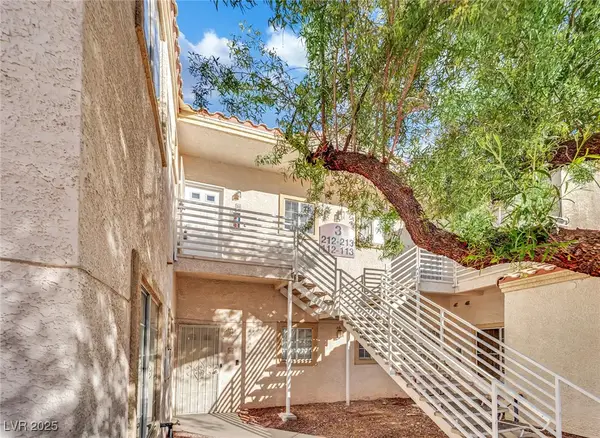 1900 N Torrey Pines Drive #212, Las Vegas, NV 89108